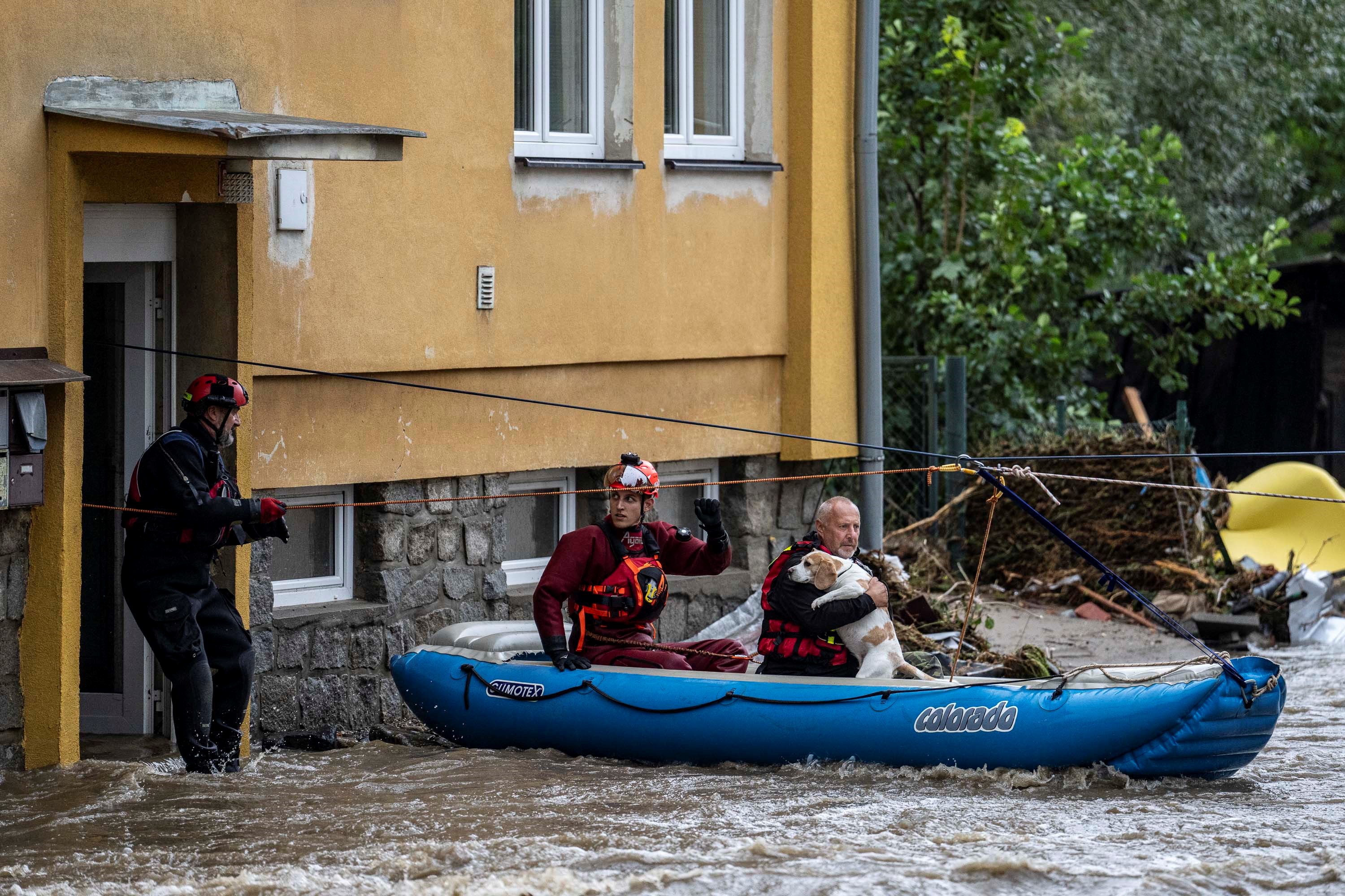 Povodne2024_Milan-Jaros_Respekt(2).jpg Povodne2024_Milan-Jaros_Respekt(2).jpg